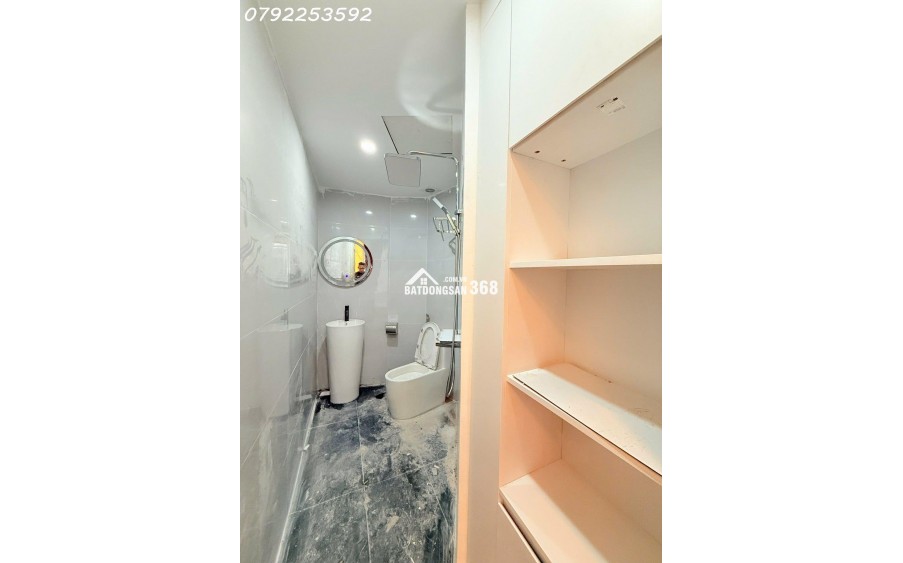 Bán Nhà! Văn Chương. Đống Đa. 27-30m x 4 tầng. Mặt Tiền 5m. Giá bán 7.5 tỷ.